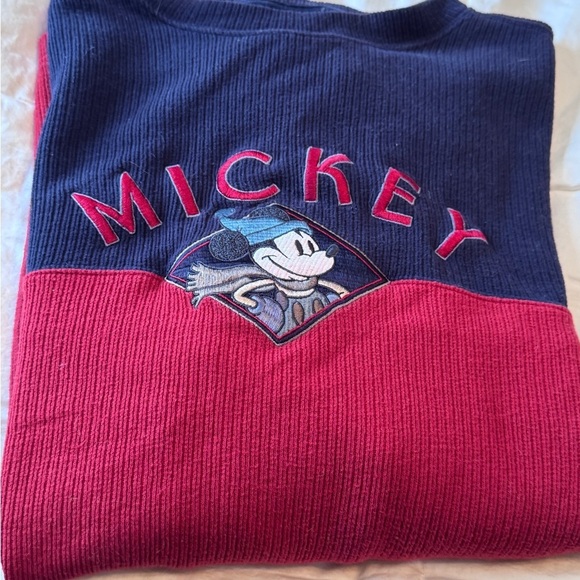 🏔️ Vintage Mickey Mouse Ski Lodge Long Sleeve Men’s Shirt - Never Worn Size M🏔 - Picture 8 of 14